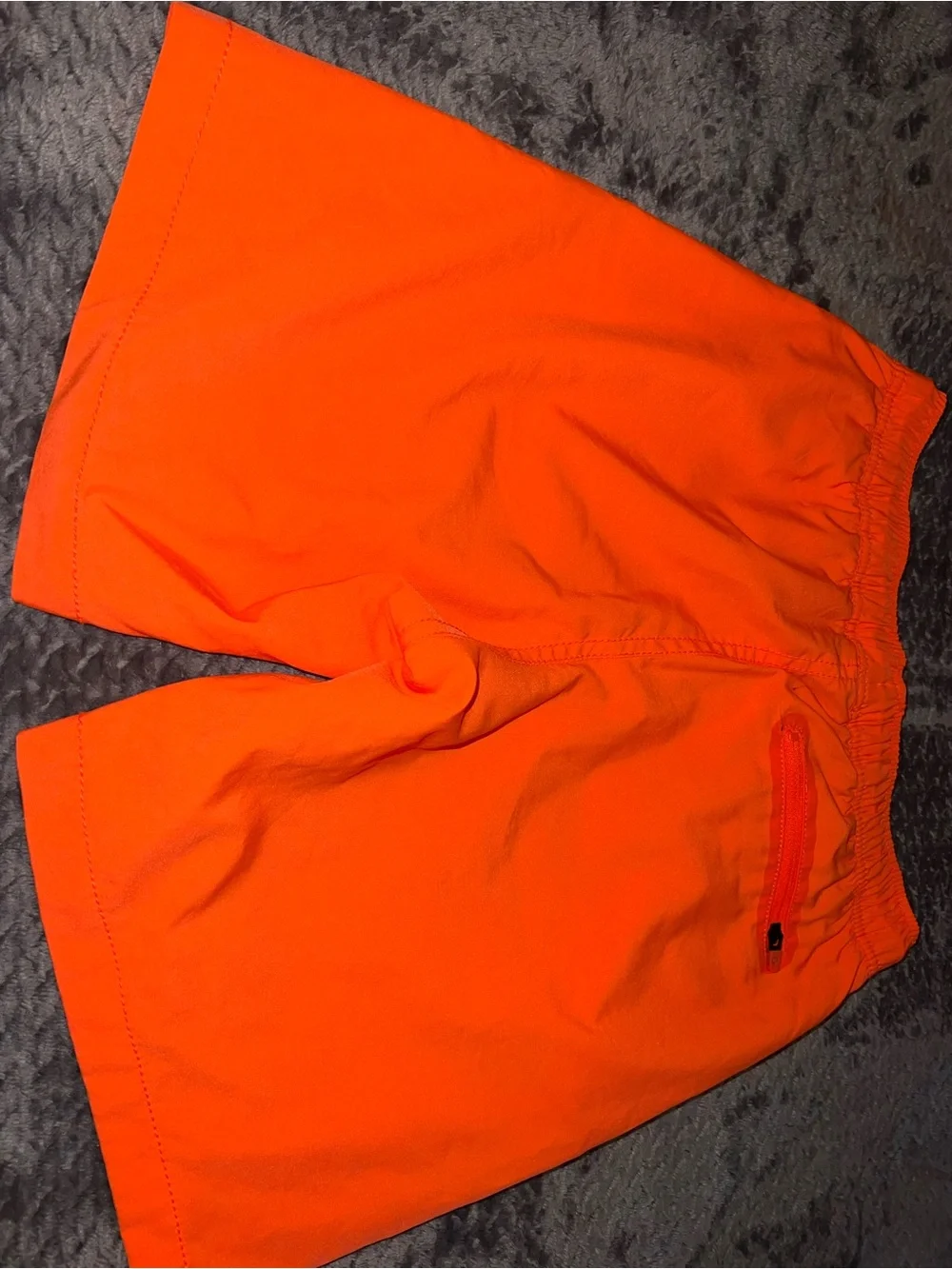 GAP vibrant solid